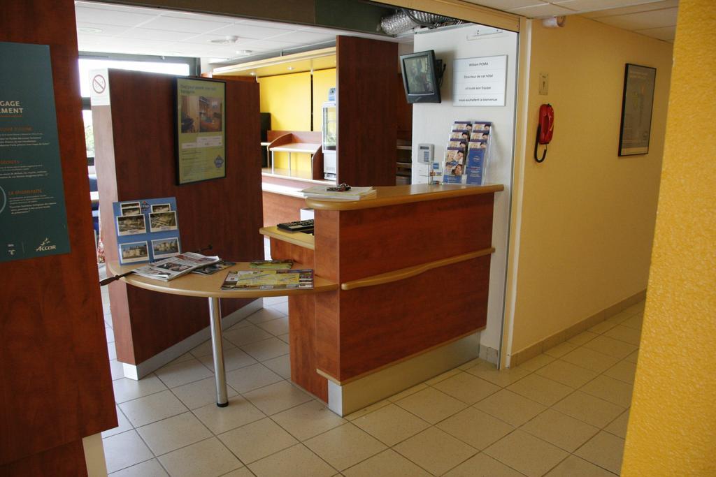 Ibis Budget Amboise Esterno foto