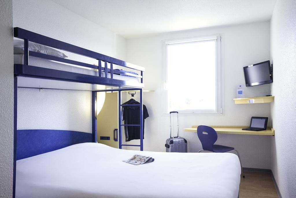 Ibis Budget Amboise Esterno foto